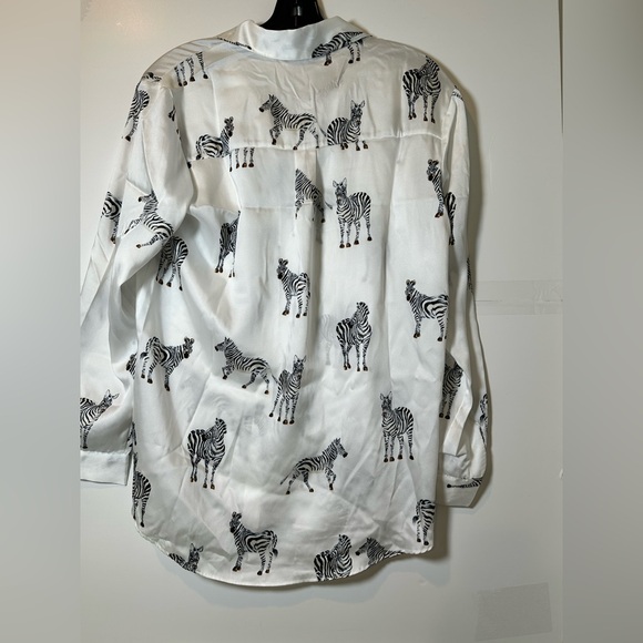 Zara *NWT* Zebra Pattern Blouse - Picture 4 of 6